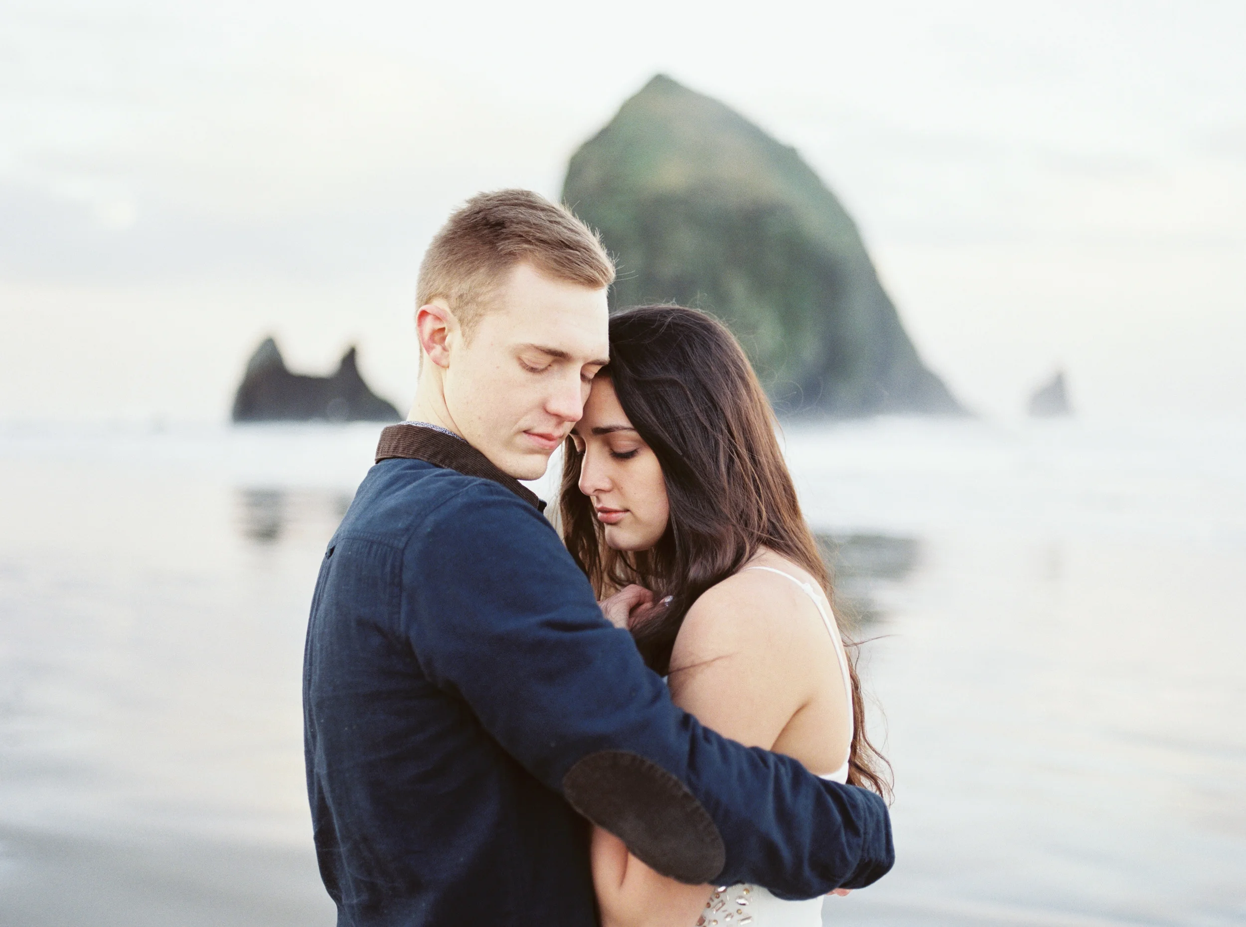 CannonBeachEngagementsfilmm (5 of 11).jpg