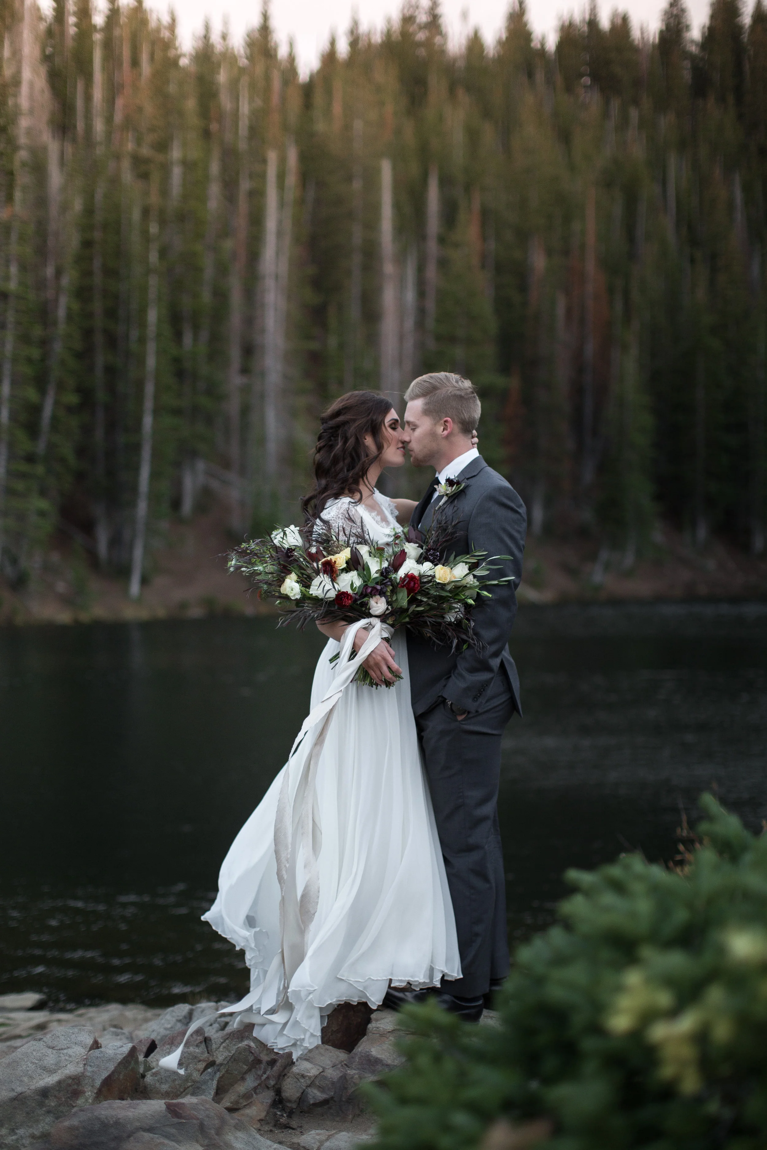 UtahValleyBrideShootTR2016 (19 of 110).jpg