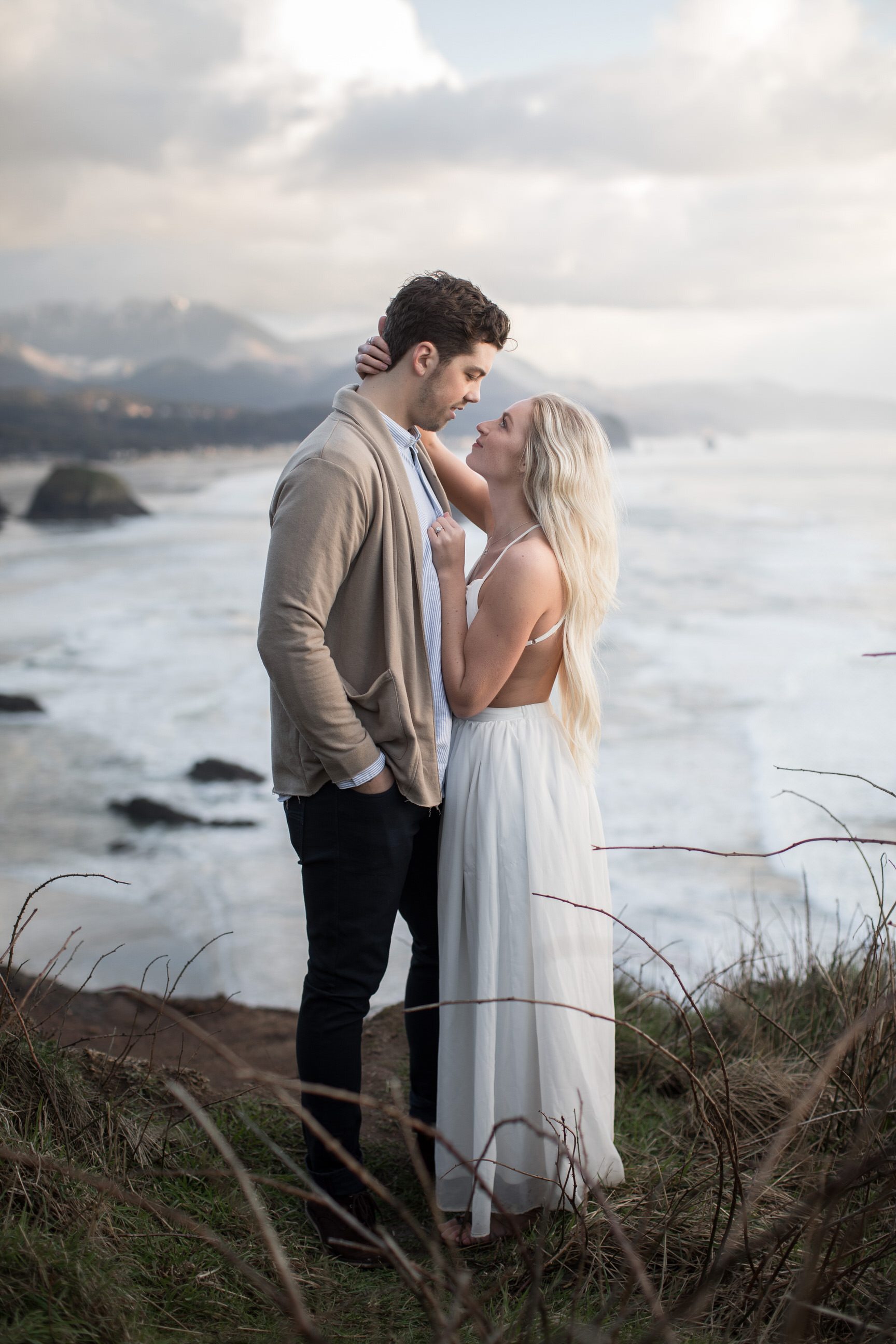 CANNONBEACHENGAGEMENTS (42 of 58).jpg