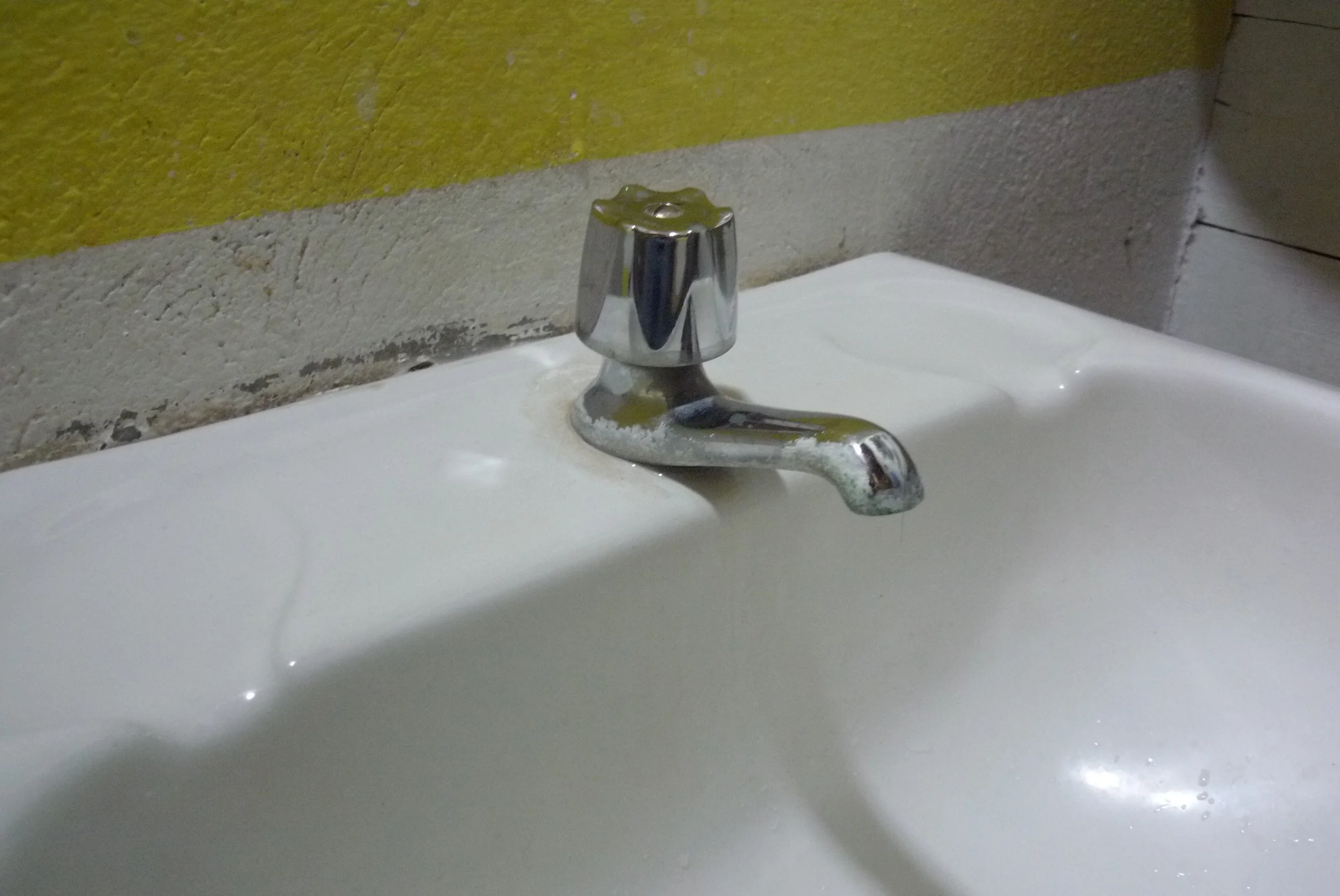 The cabins have running hot water!