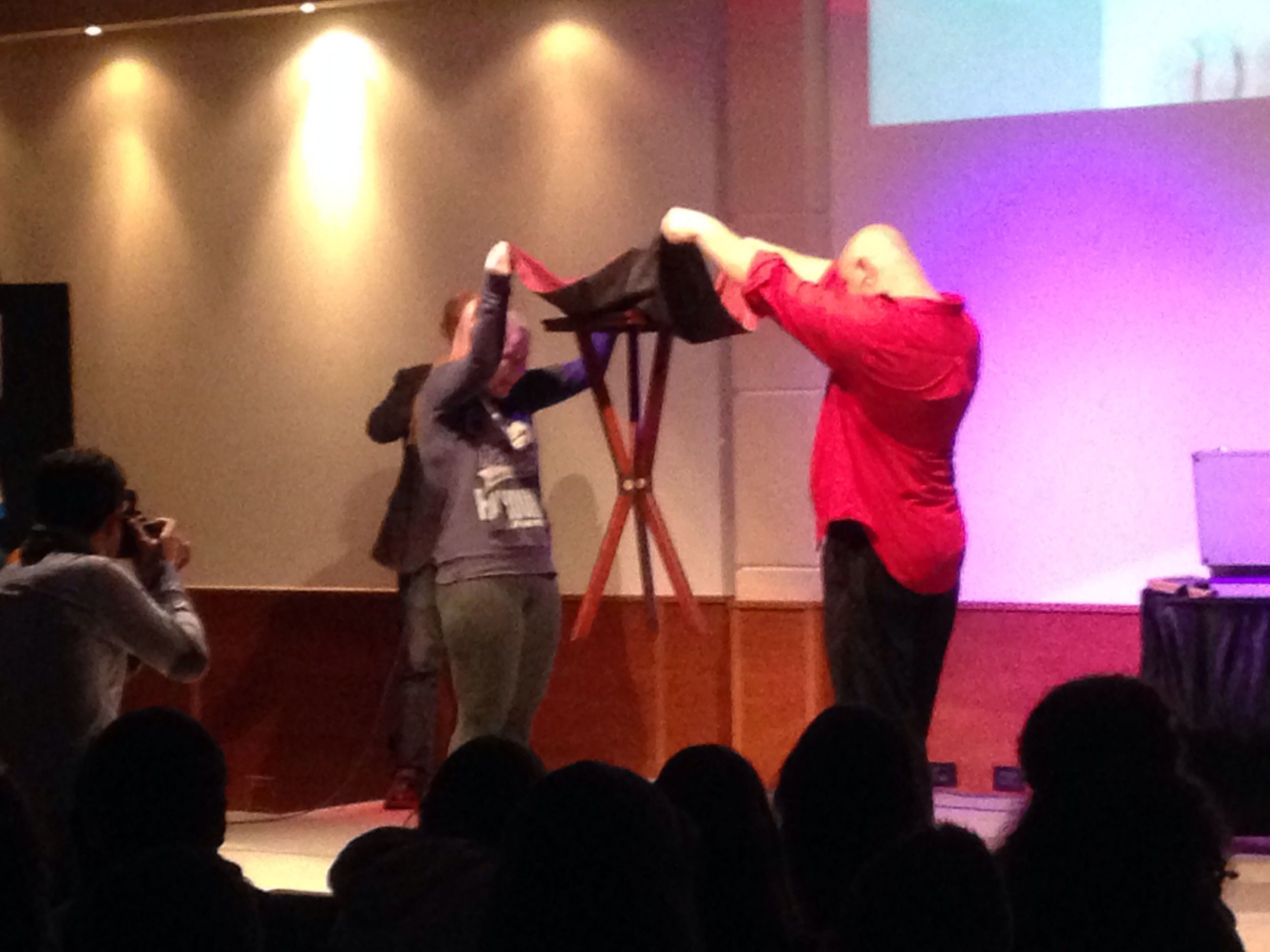 This table that floated through the air stunned everyone!