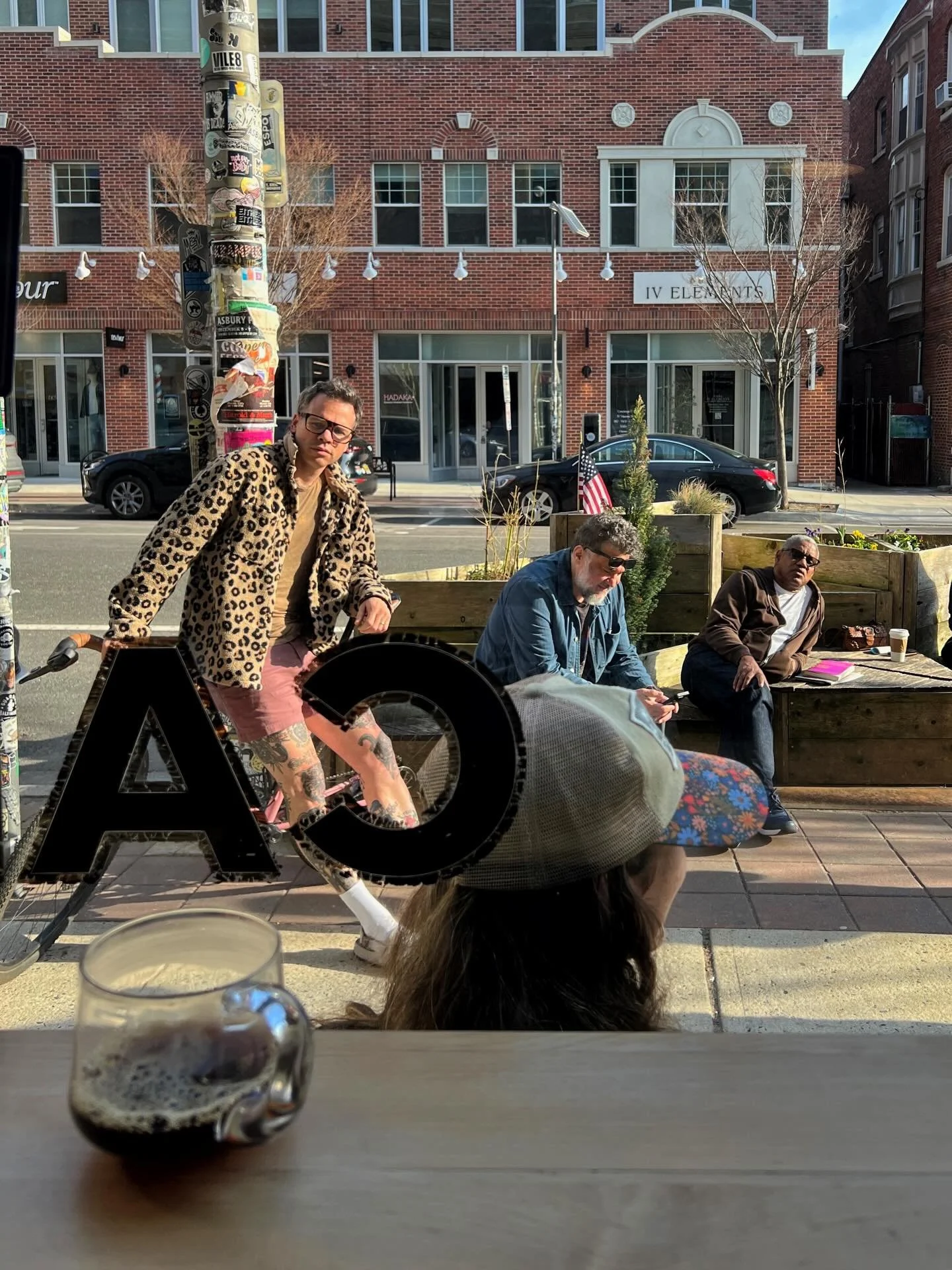Parklet season has begun! #cafevolan