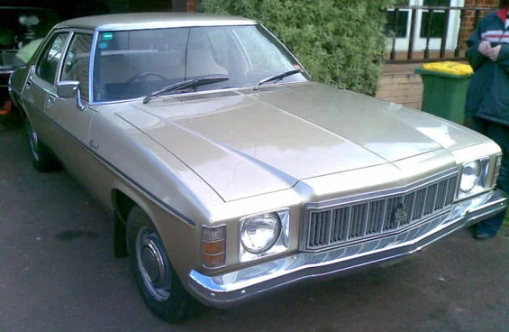 16-hx_kingswood-03.jpg