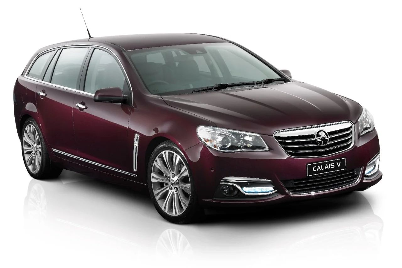 2013 Holden VF CalaisV Sportwagon 01s.jpeg