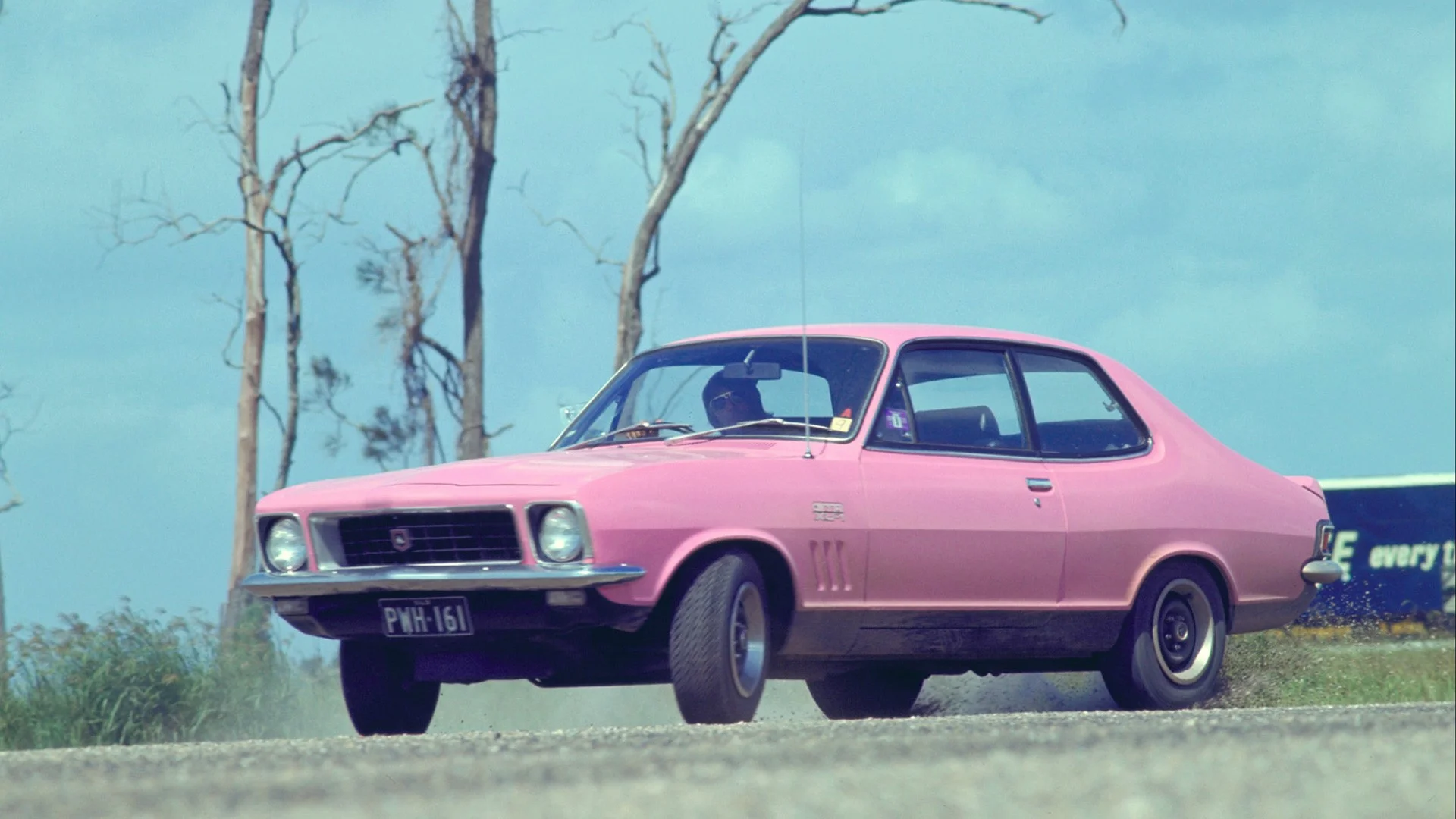 Holden-LJ-Torana-02.jpeg