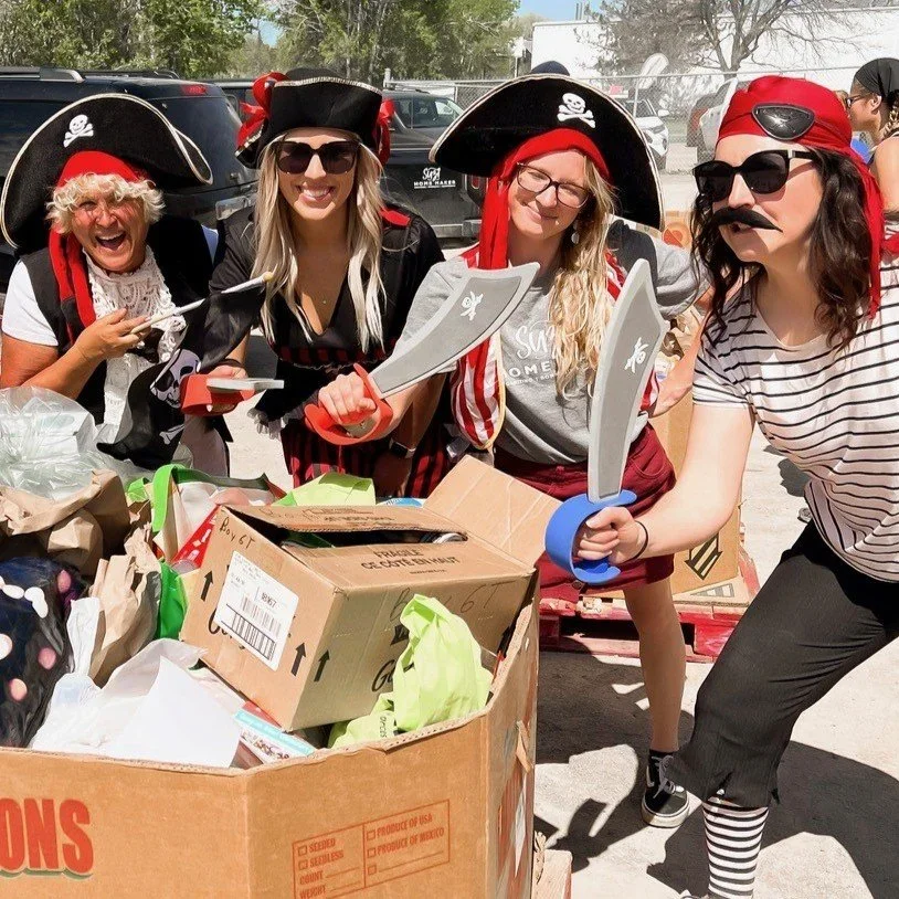Kawartha Food Share is asking Peterborough residents to leave a bag of non-perishable food on their front porch on Saturday, October 24th, as Porch Pirates for Good returns to help restock the shelves at its warehouse.