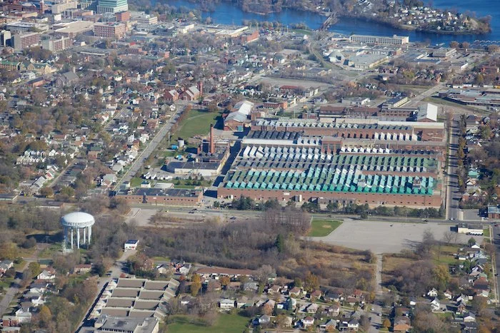 Ptbo1400Feet7.jpg