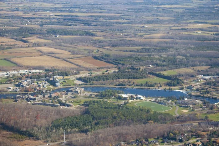 Ptbo1400Feet8.jpg