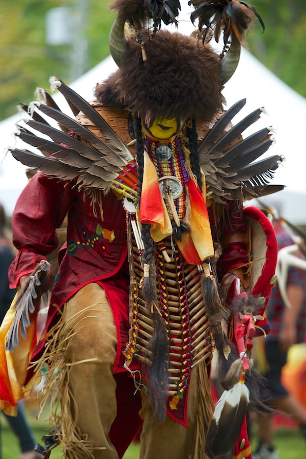 2014CurveLakePowWow2.jpg