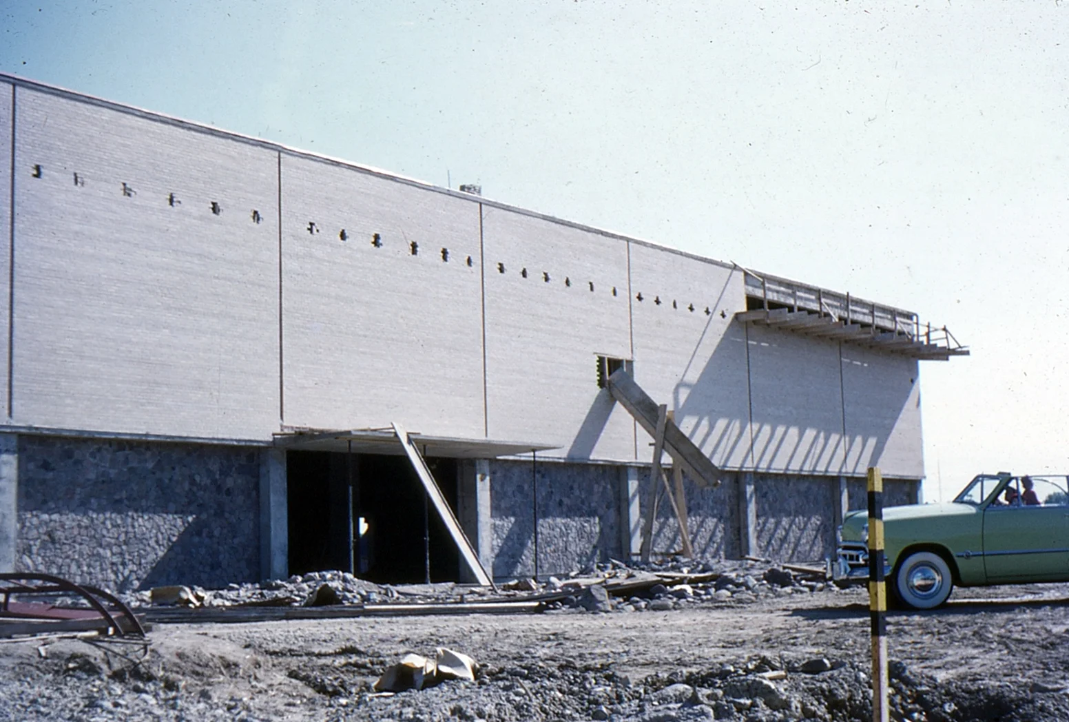 Here Are Photos Of The Sears Store Opening In Peterborough From 1954