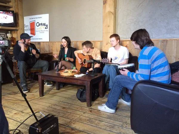 Judson with Television Road (Photo via @EileenKimmett)