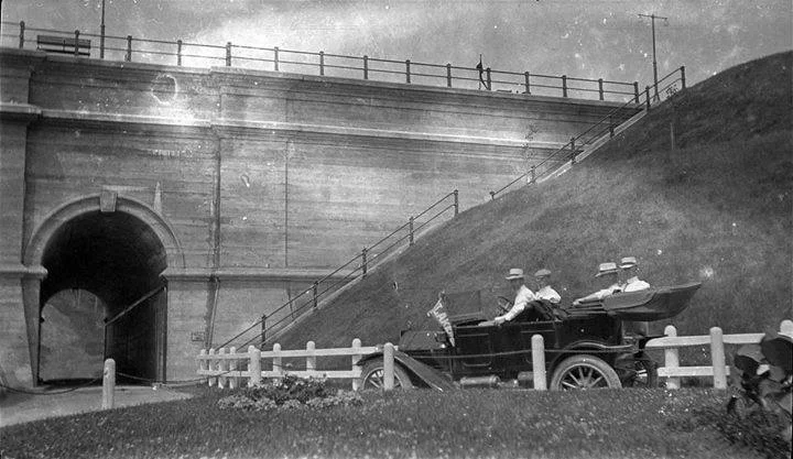 HIstorical photo of Peterborough (we do not know the year but it's cool)