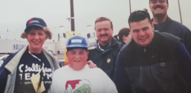 Darryl (middle) pictured with Keith Calderwood (far right)
