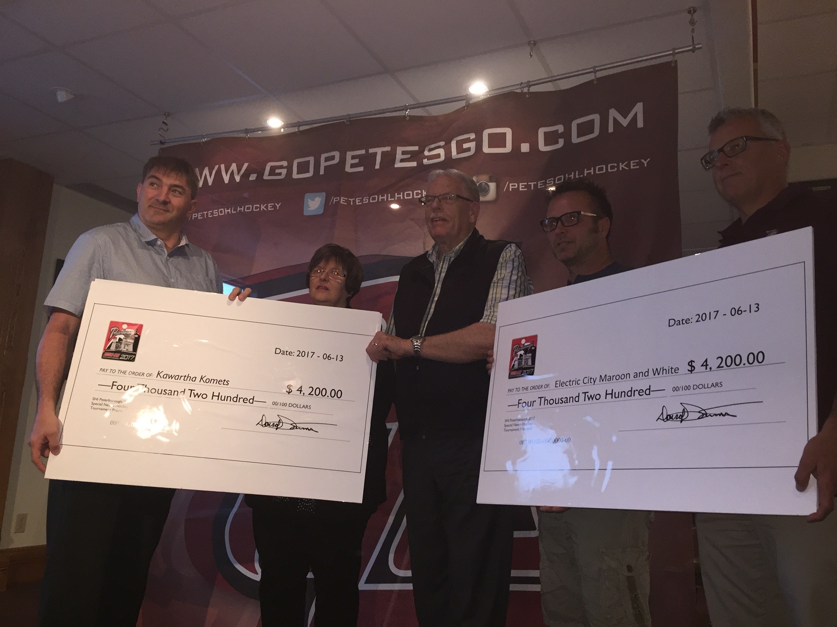 Left to right: Dave Smith, Carol & Dave Fisher, Chris Williams, Dave Pogue