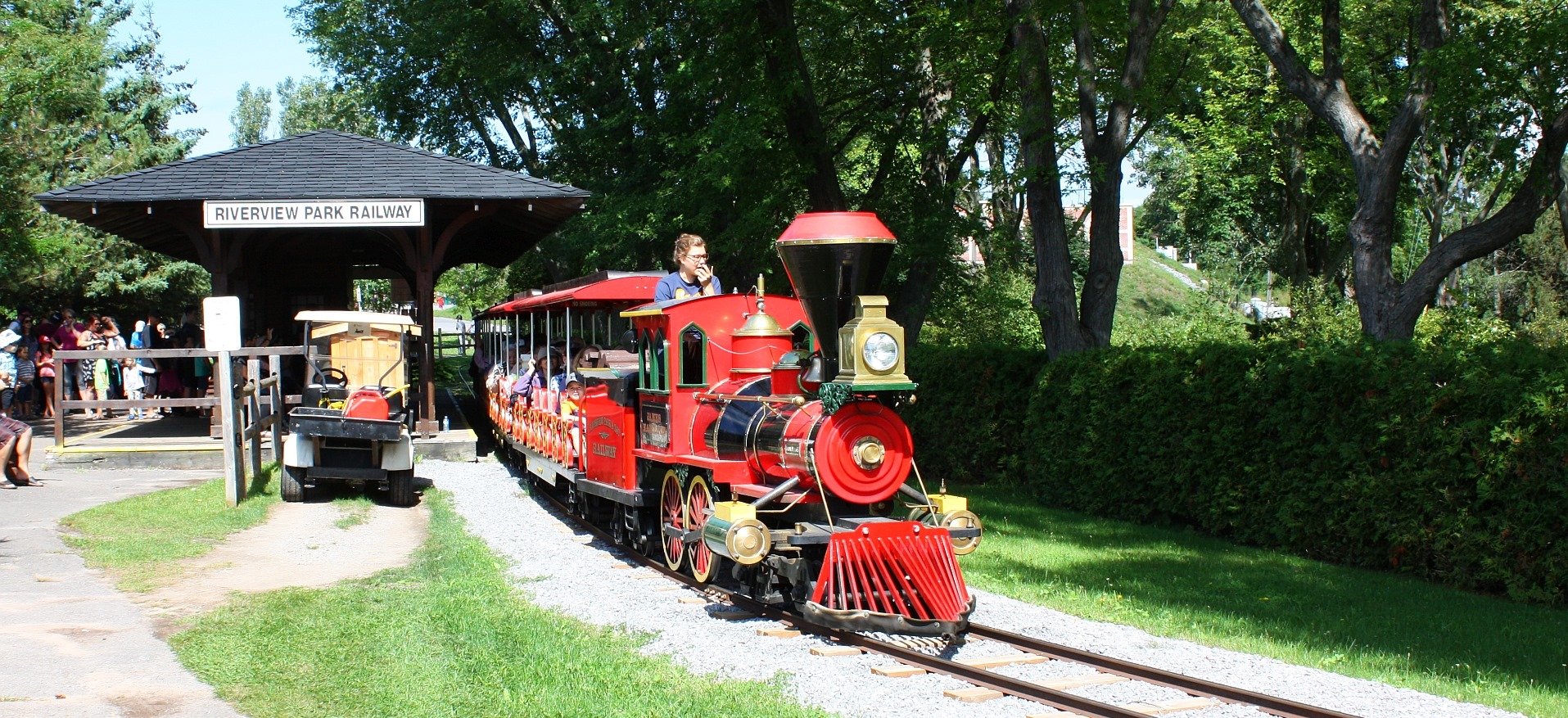 Zoo's Miniature Train Ride Opening Late This Year — PtboCanada