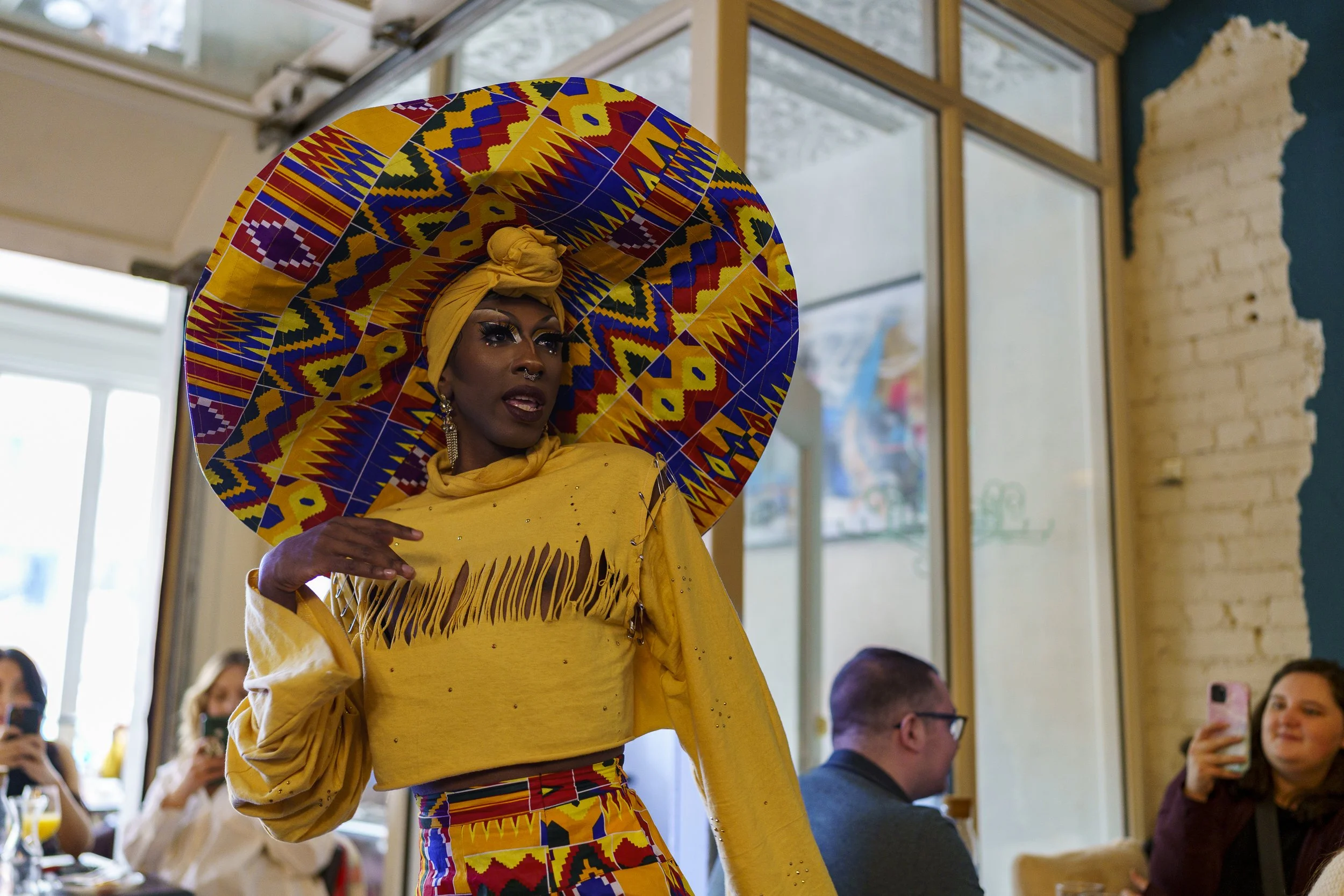 BestL_DragShow_2.JPG