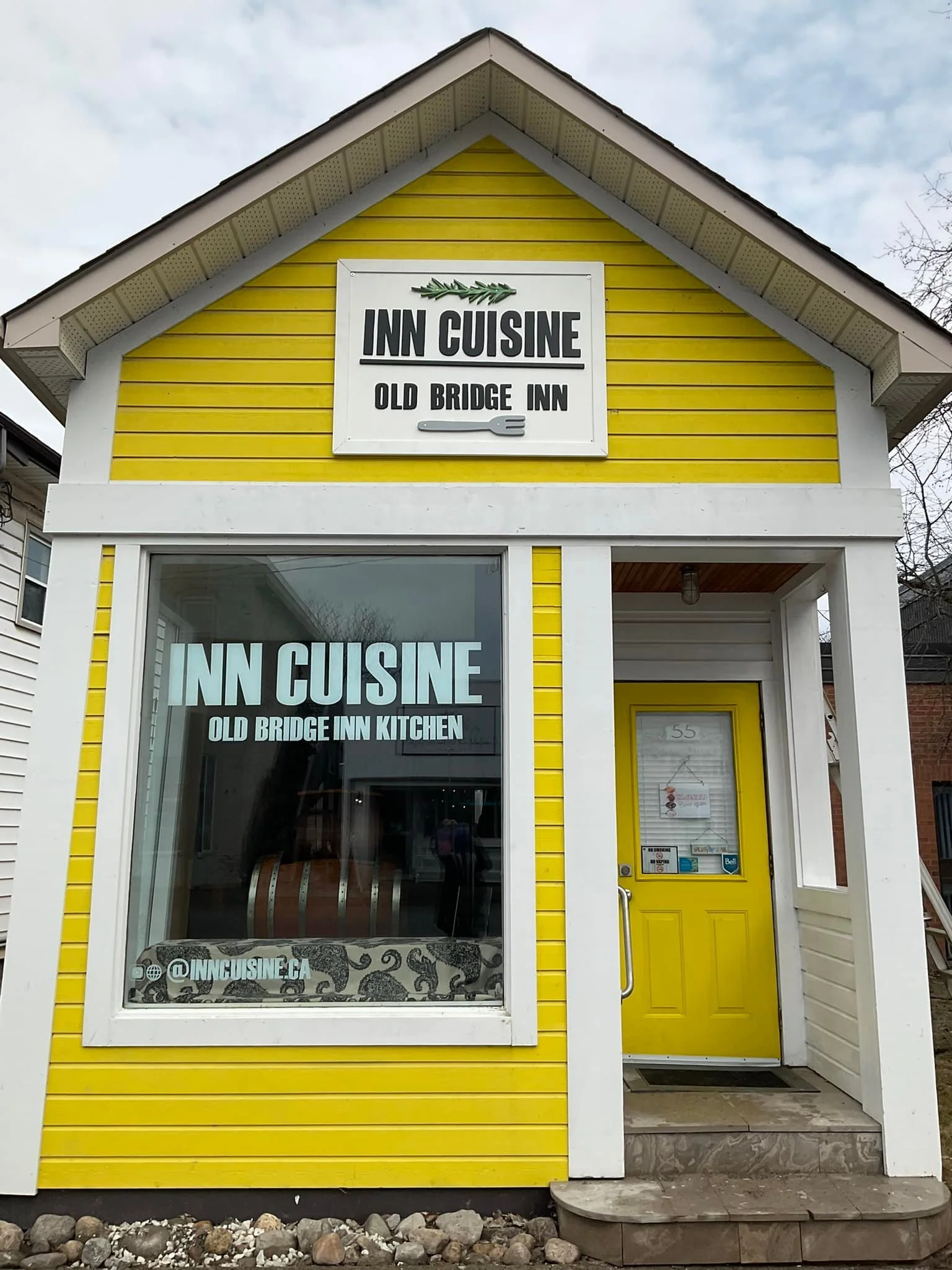 Inn Cuisine exterior.jpg