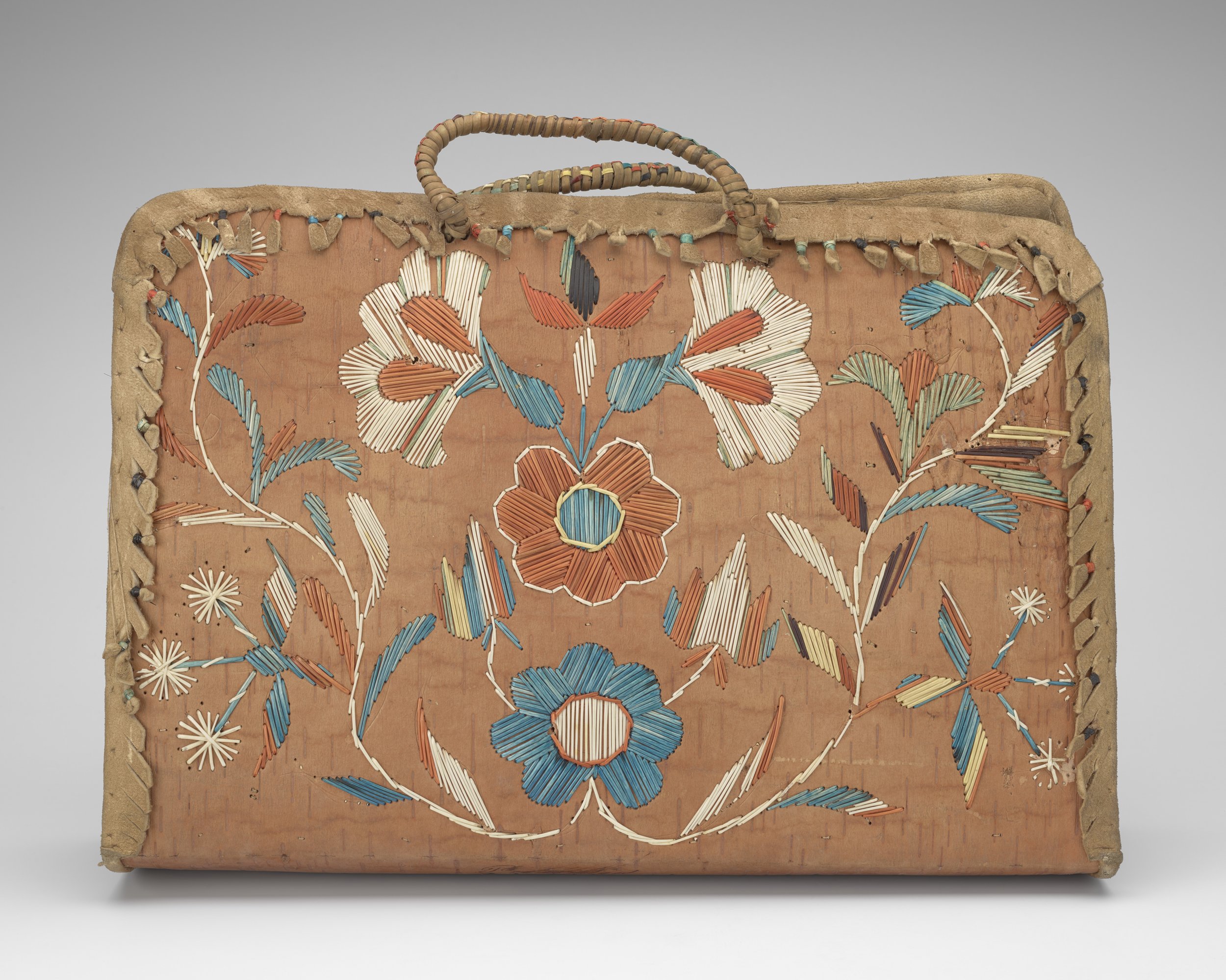 Handbag/Makak made by Margaret Anderson, 1860. Photo courtesy of Royal Collection Trust / © His Majesty King Charles III, 2023.