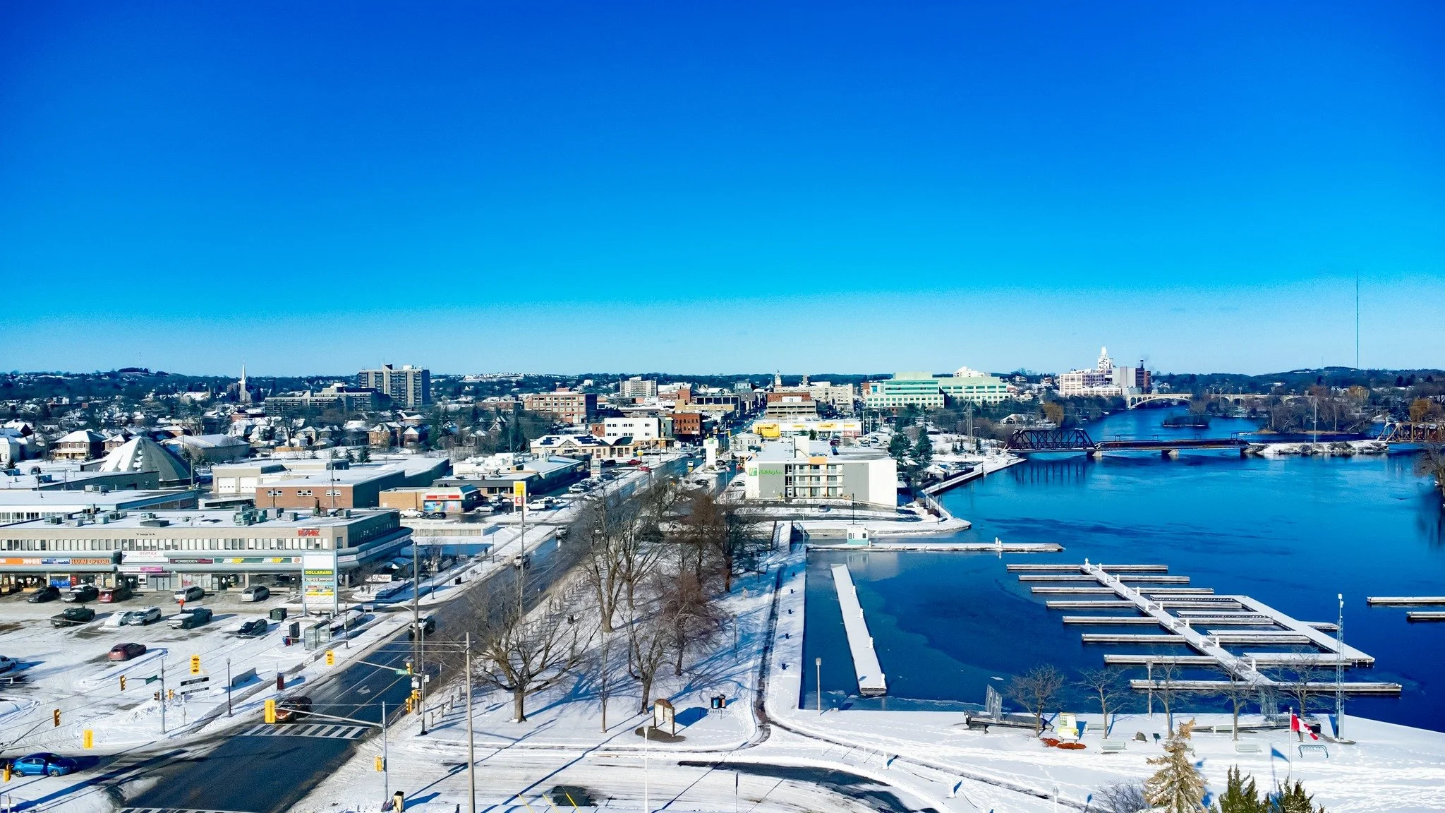 City Services and Facilities to Operate On Holiday Hours