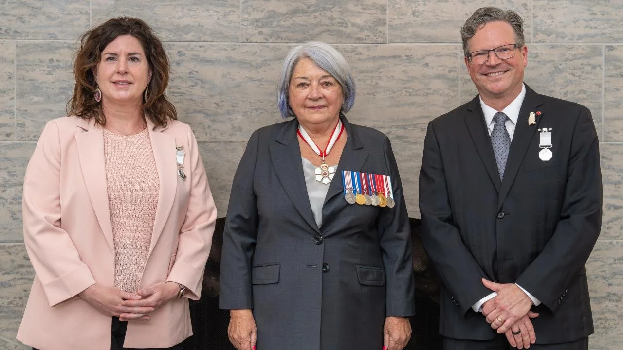 Trent University Canada Research Chair Receives Polar Medal From Governor General of Canada