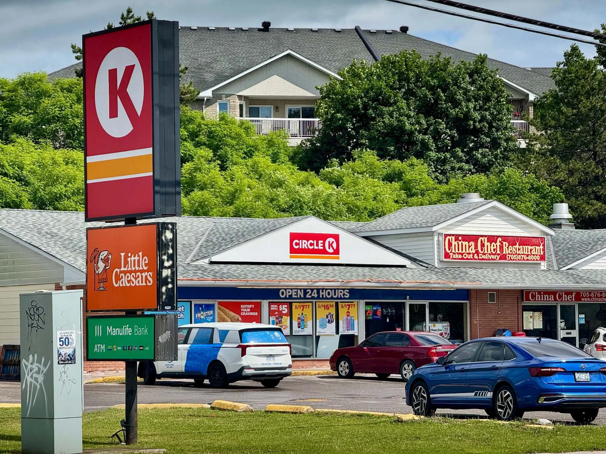 Peterborough Man Arrested After Attempted Robbery On Convenience Store Breaking Windows On Others