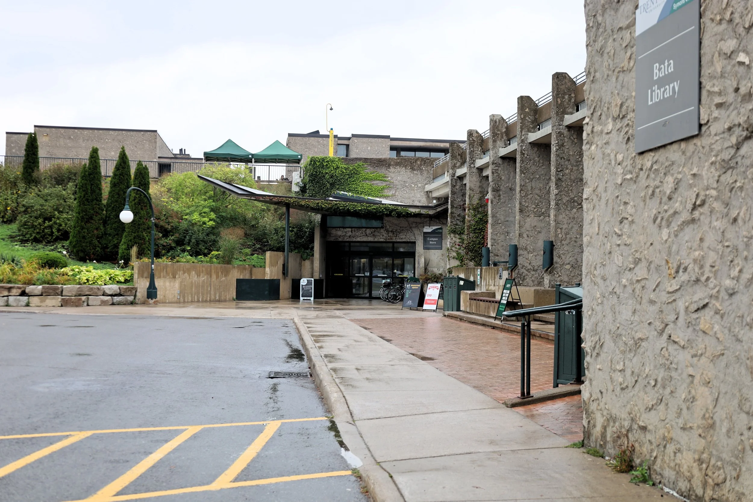 Maclean's Ranks Trent University #1 In Ontario For Scholarships and Bursaries