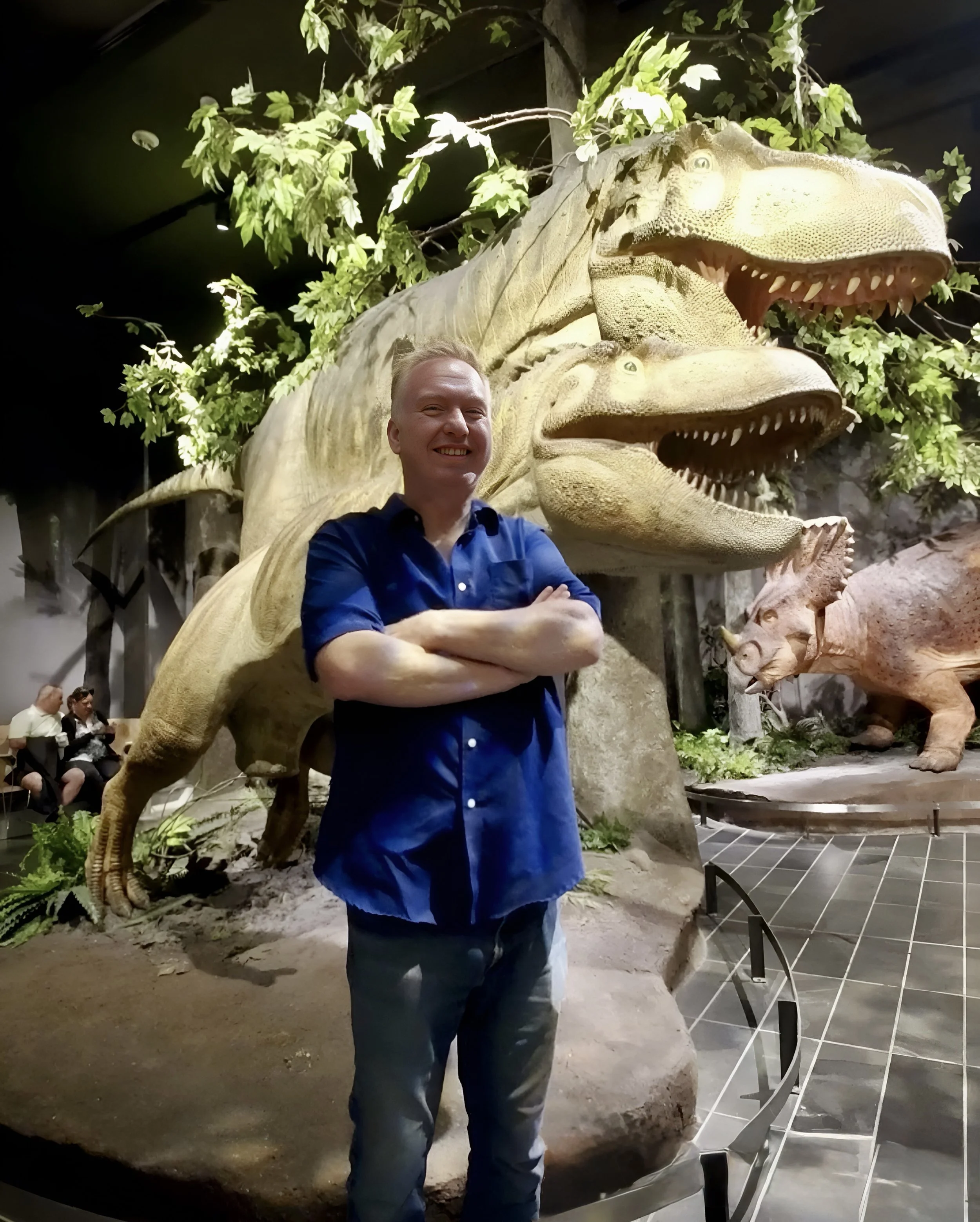 After travelling across Canada with real fossils, hands-on discoveries and plenty of dinosaur mysteries, Tim Jeffries is bringing The Dinosaur Detective back to his hometown for the final stop of the 2026 tour.