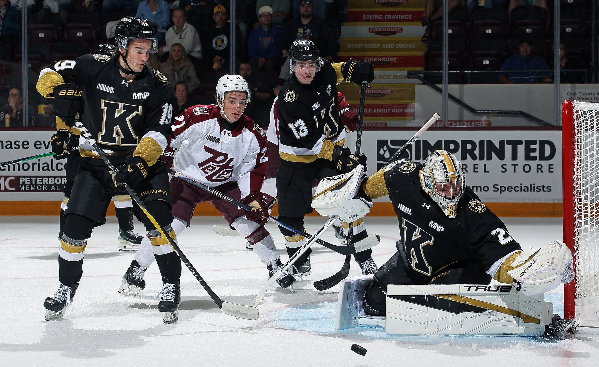 The Petes finished the night with 47 shots on goal, including 14 in the third period, but Smith's performance between the pipes kept Kingston ahead.