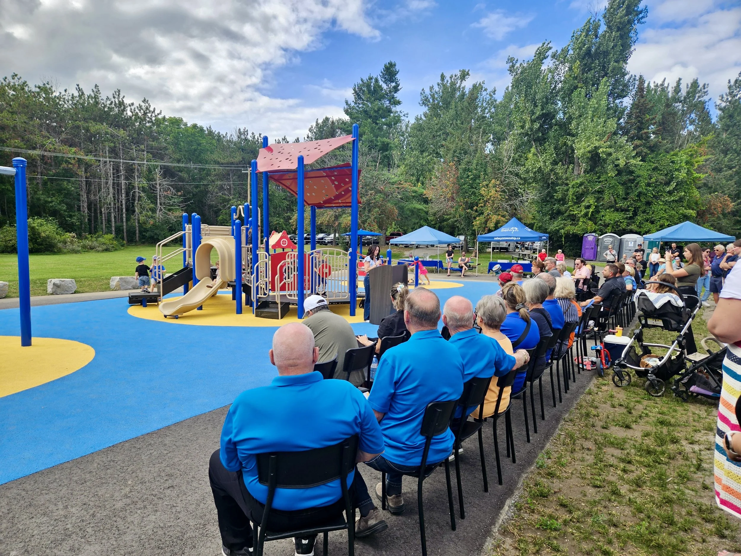 A long-awaited new playground at Ennismore Waterfront Park is now officially open, creating Selwyn Township’s first barrier-free playground and a new accessible space for children and families of all abilities.