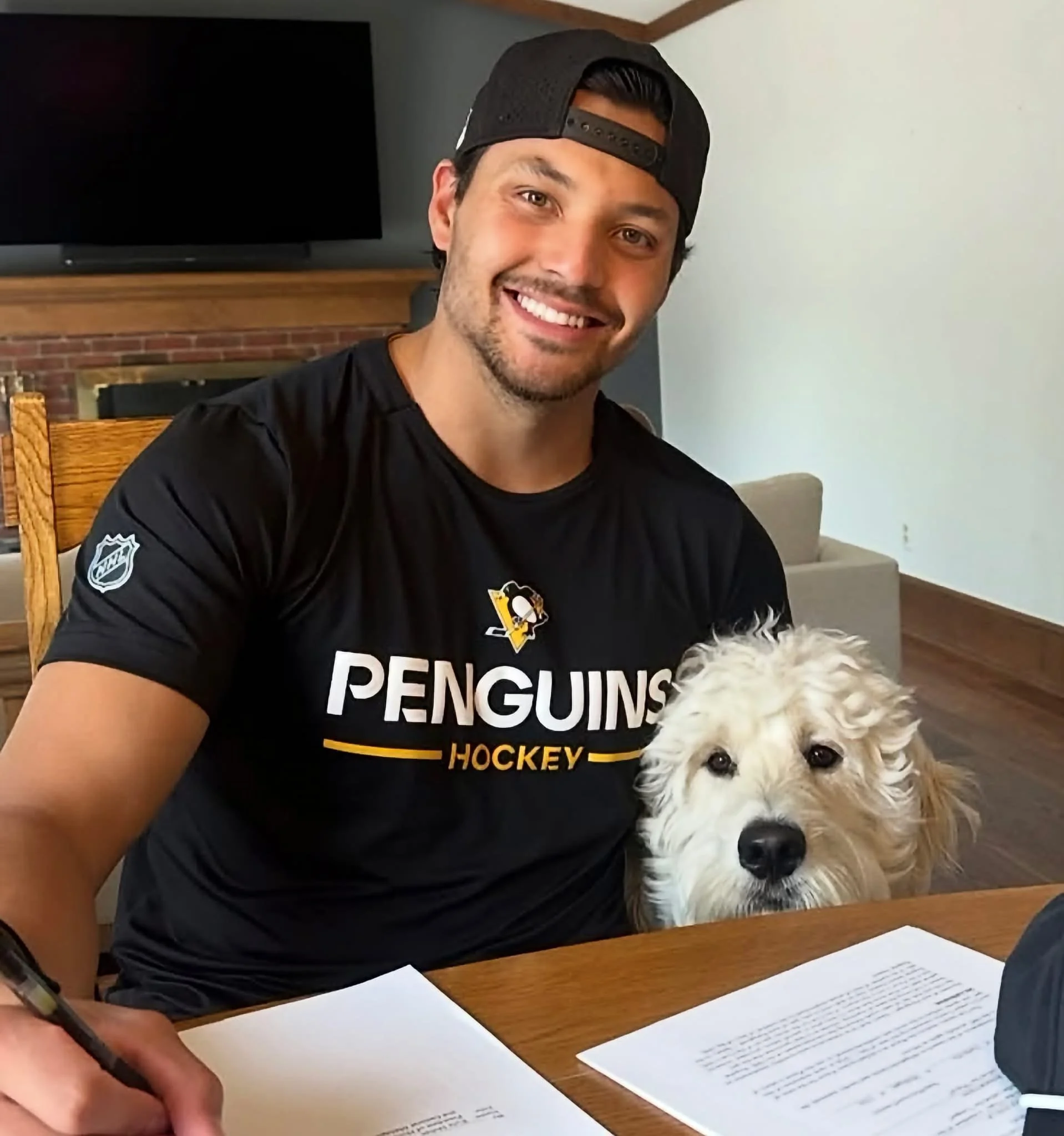 Former Peterborough Petes standout Nick Robertson has a new NHL home after signing a two-year contract with the Pittsburgh Penguins.