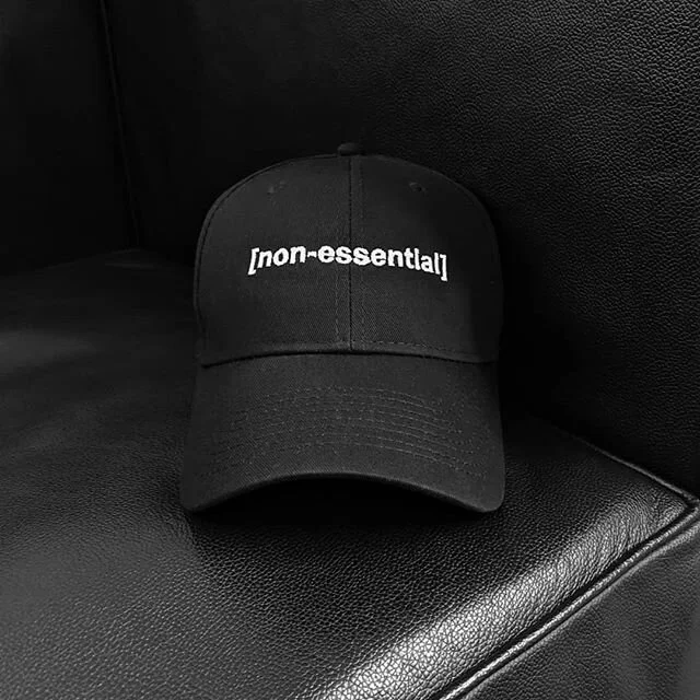 I am [non-essential]. Buy a hat &rarr; make an impact

𝟏𝟎𝟎% of the proceeds from your purchase will go towards feeding 2 of New York&rsquo;s frontline workers. 𝟏 𝐡𝐚𝐭 = 𝟐 𝐦𝐞𝐚𝐥𝐬

Give back, get yourself a hat, and spread the word! 𝐋𝐢𝐧𝐤