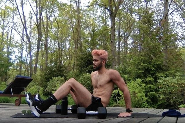 I #bloom just for you 🌸 @troyesivan 
#outdoor #workout #fitness #nature #pink