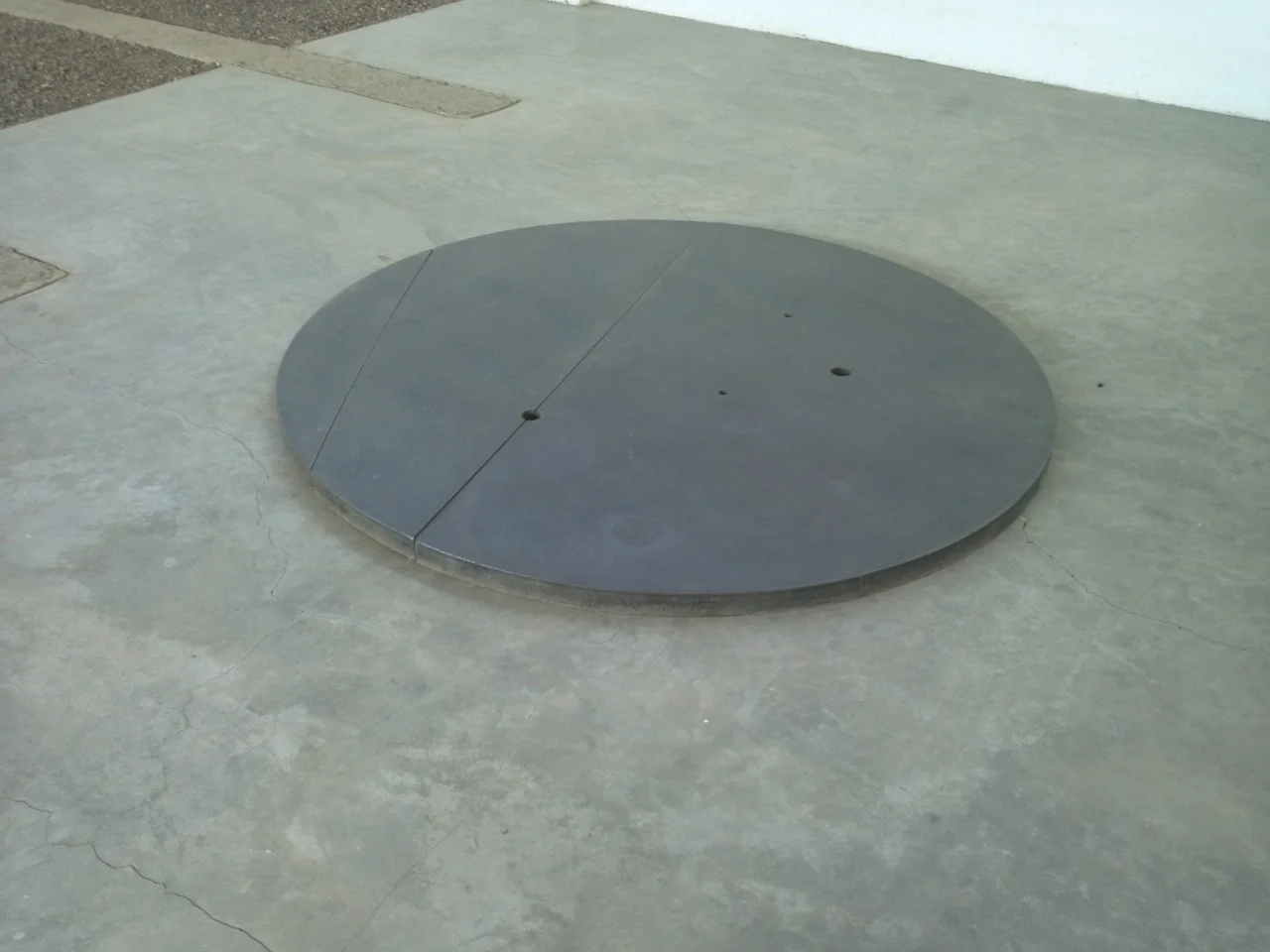 David Rabinowitch, Eliptical Plane in 3 Masses and 4 Scales. an elegant piece tucked in the corner of Judd’s Arena. 