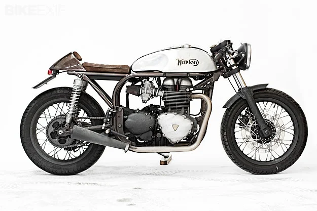 anchordivision:

(via Triumph Triton cafe racer)