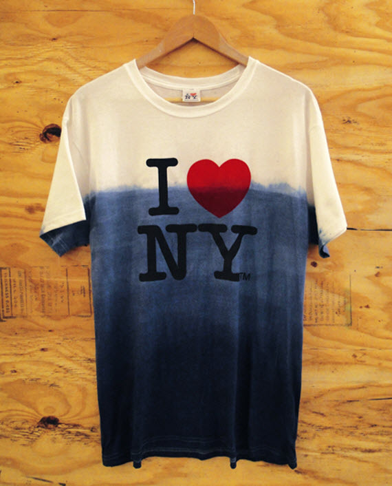 Sebastian Errazuriz - Hurricane Sandy Relief T-Shirt Collection
Patrick, freshnessmag.com
In the wake of Hur­ri­cane Sandy, you don’t have to be able to move moun­tains to help bring relief to the storm vic­tims, but you have to do some­thing. And t…