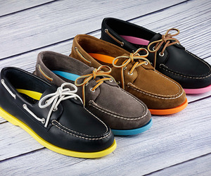 Sperry Neon Top-Sideruncrate.com
Add an unex­pect­ed splash of color to your casu­al wear with the Sper­ry Neon Top-Sider ($100). Avail­able in four col­or­ways, these authen­tic orig­i­nal 2-eyed boat shoes fea­ture either a leather…Visit Unc…