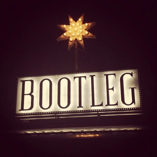 bootlegmarket:

Oh we fancy now: brand new #BOOTLEG sign by #Austin’s own Neon Jungle installed on the road! #freakout #fashionfamily (Taken with Instagram at Deep Ellum)