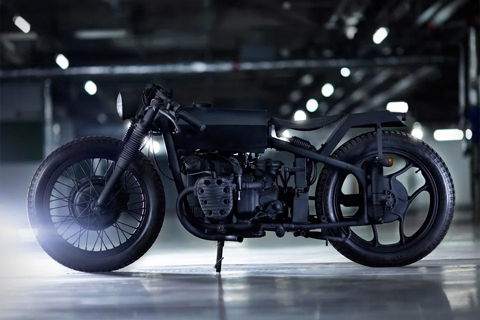 (via Bandit9 Nero Motorcycle | Uncrate)