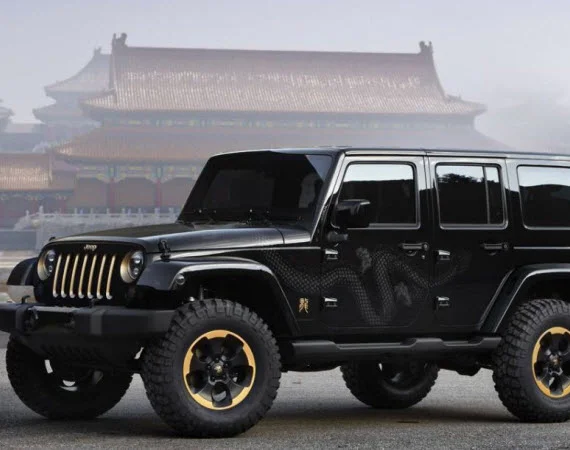 Jeep Wrangler – “Dragon” Design Concept
Patrick, freshnessmag.com
Jeep‘s foray deep­er into the Chi­nese auto mar­ket with their Drag­on Design Con­cept Wran­gler isn’t just some super­fi­cial, half effort job; they went all out at the 2012 Bei­jing…