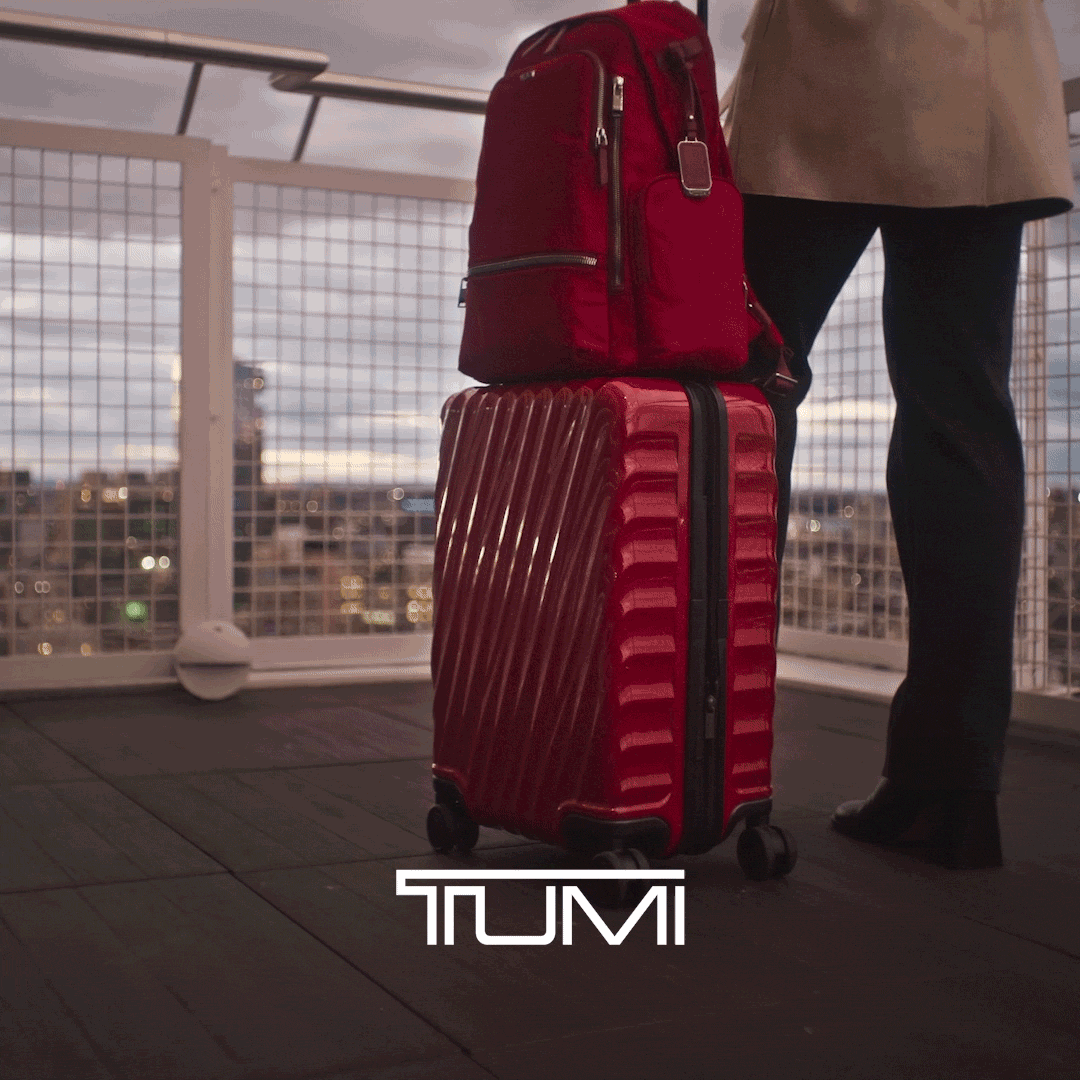 Intl_Exp_4wheel_Celina_Backpack_Rooftop_1080x1080.gif