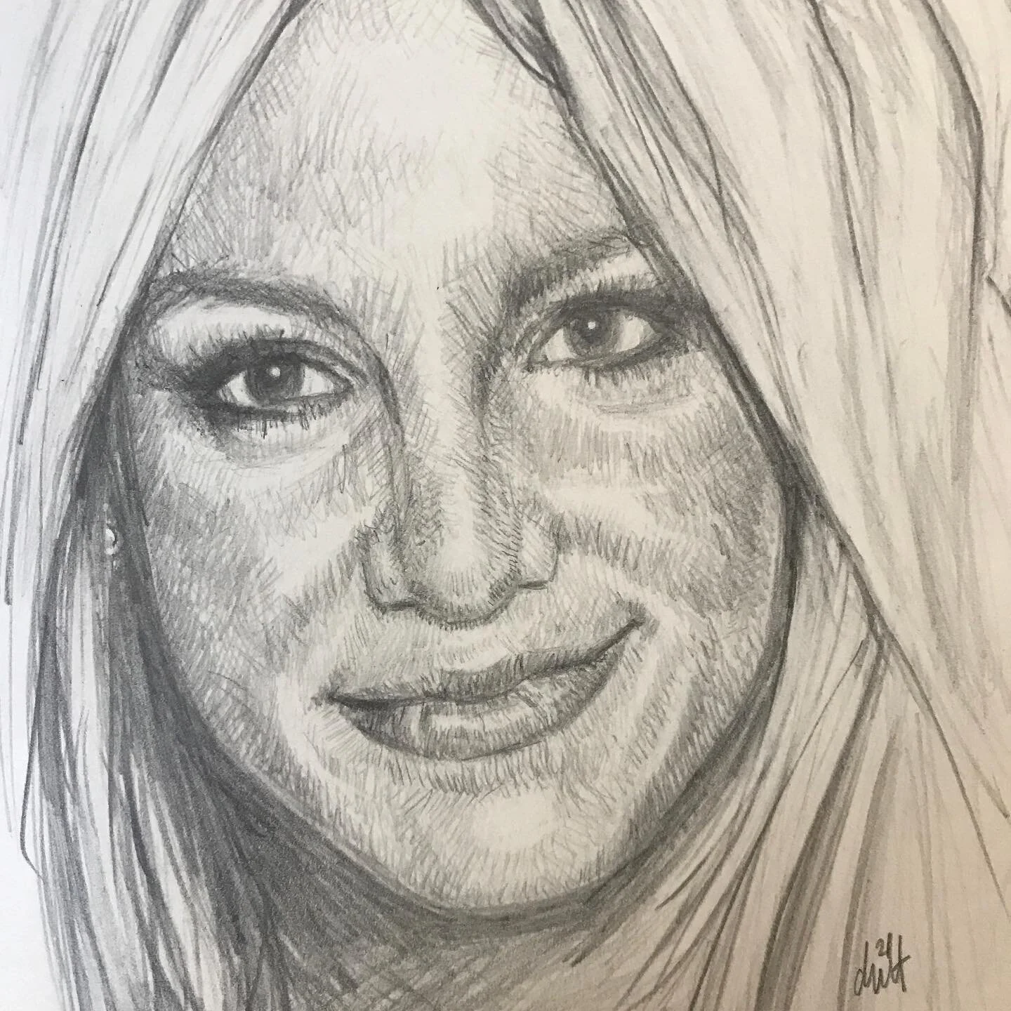 Day27: BRITNEY SPEARS
“I don’t like defining myself. I just am.”
pencil in sketchbook
....
@trekell_art_supplies #trekell30
#nhartist #pencil #graphite #dailyart #sketchbook #makingfaces #study #drawingpractice #drawing #makeartever