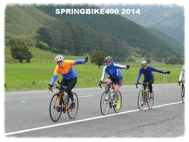 IT's a bike train indicating to go left