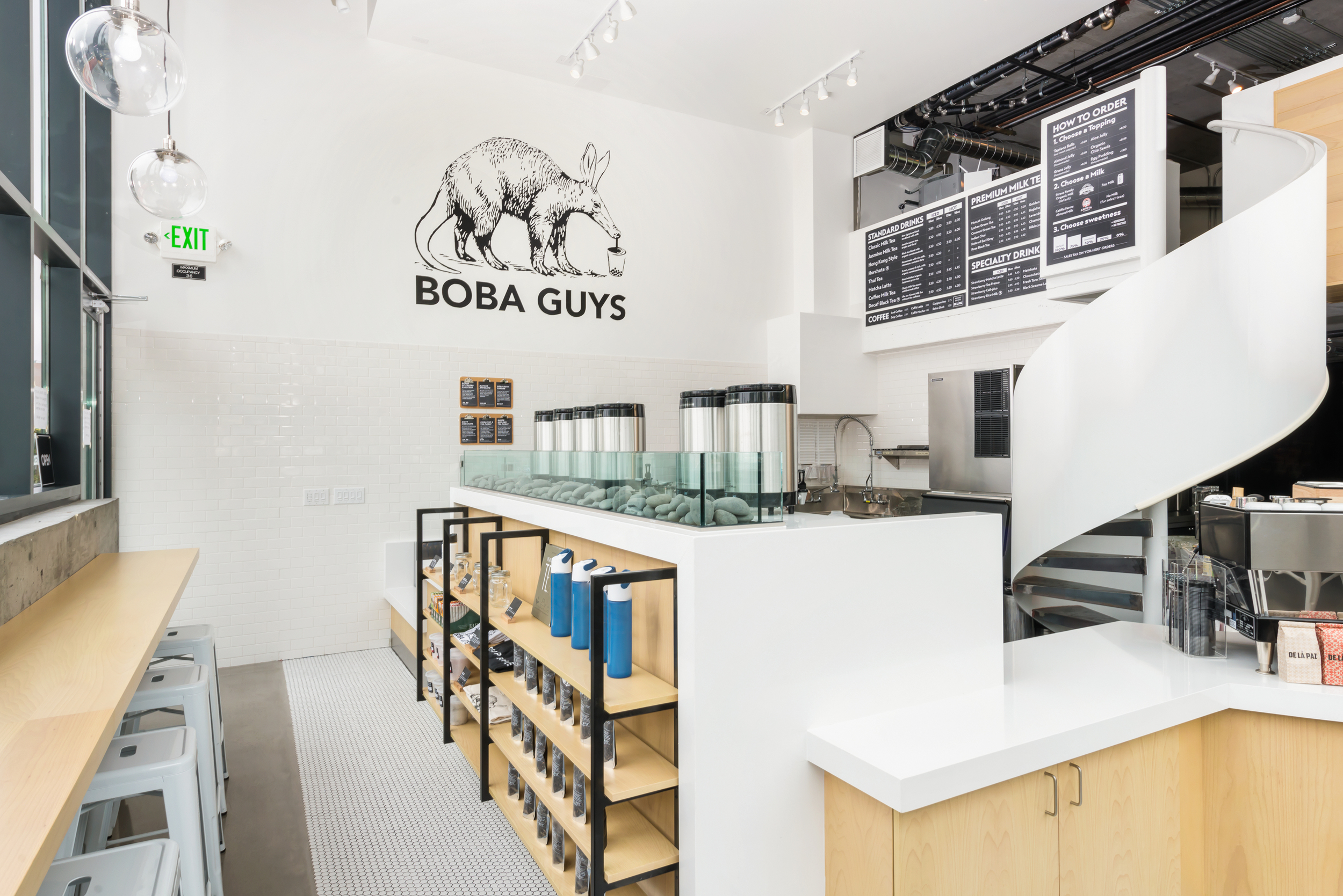 Photo Credit: Ross Pushinaitis at Exceptional Frames , architectural credit to TECTA Associates .