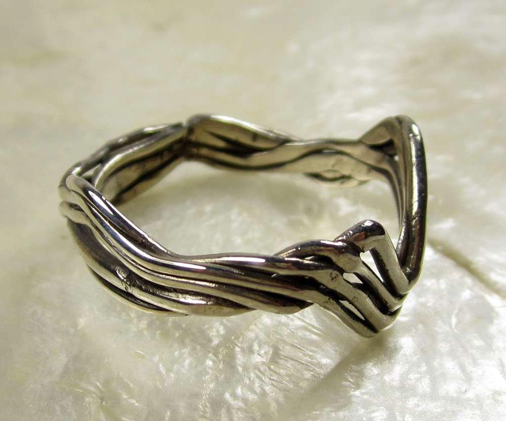 Winding Road Wedding Band