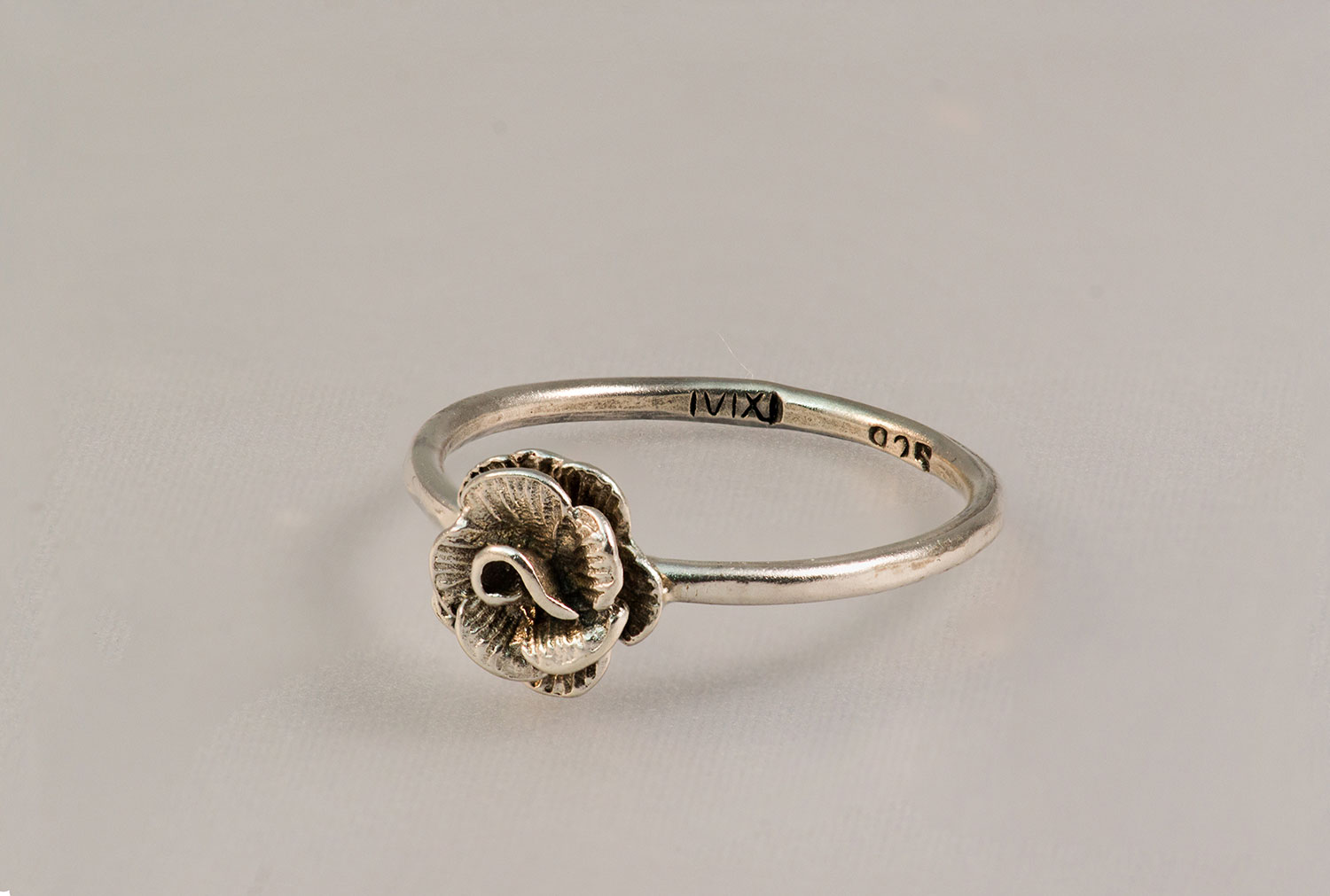 Flower-Ring.jpg