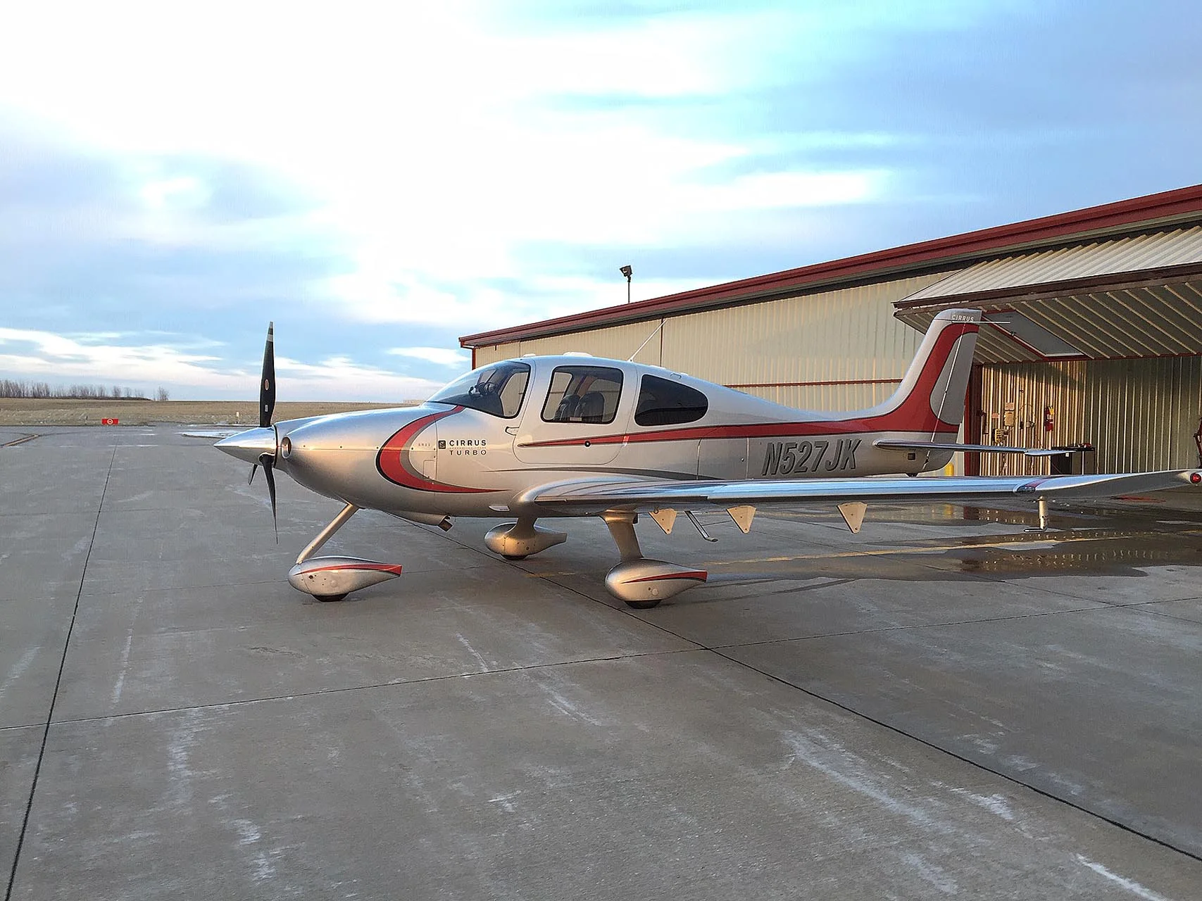 N527JK-at Hangar.jpg