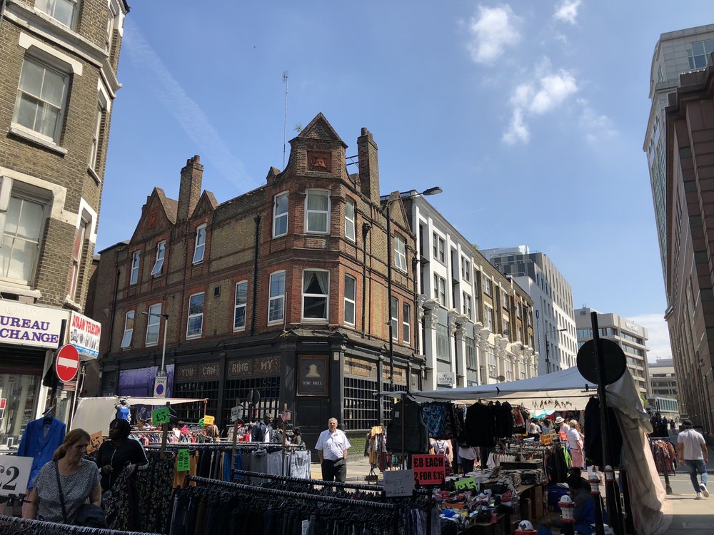 London Street Shopping