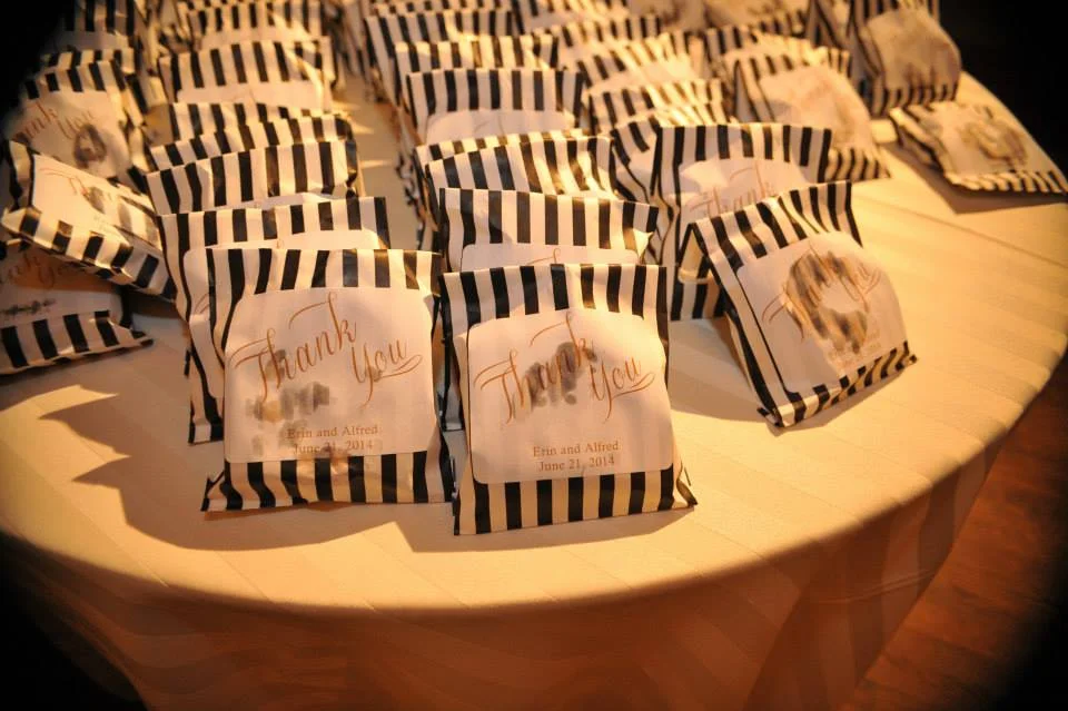 We brought in Clayton's donuts, a Lebanon delicacy, to hand out as late-night favors for the guests!