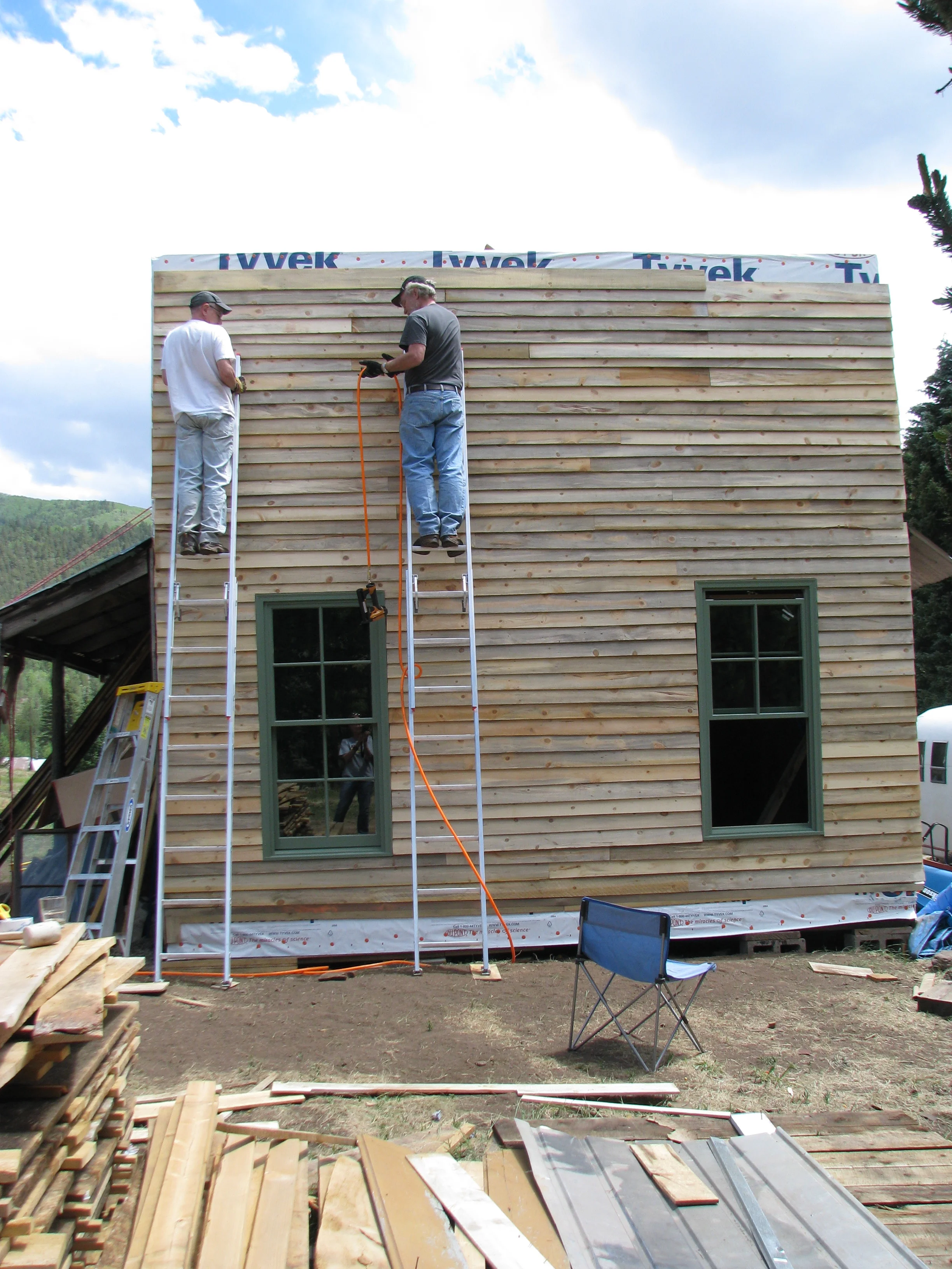 Steven Schwartz and Robert Boswell on the high ladders.