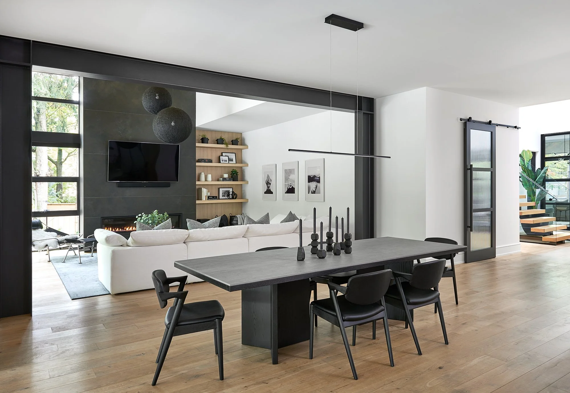 2135_GordonDr_882WEB 1.jpg